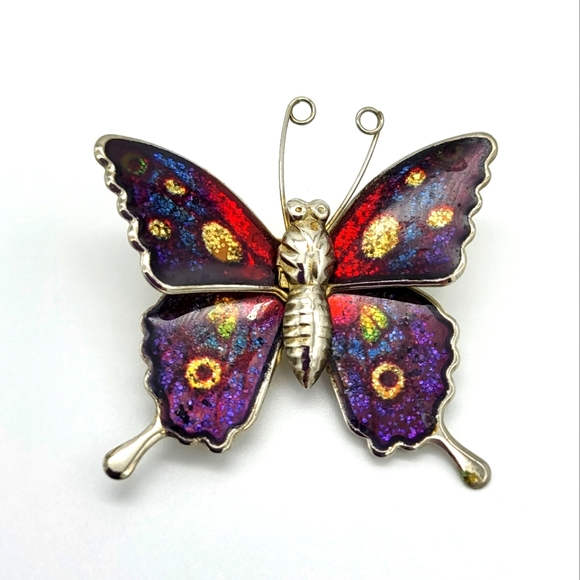 Jewelry - Vintage butterfly 🦋 pin made in Taiwan 🇹🇼